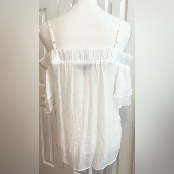 By&By Gauze Off-The-Shoulder Flutter-Sleeve White Top Sz L - Picture 3 of 6